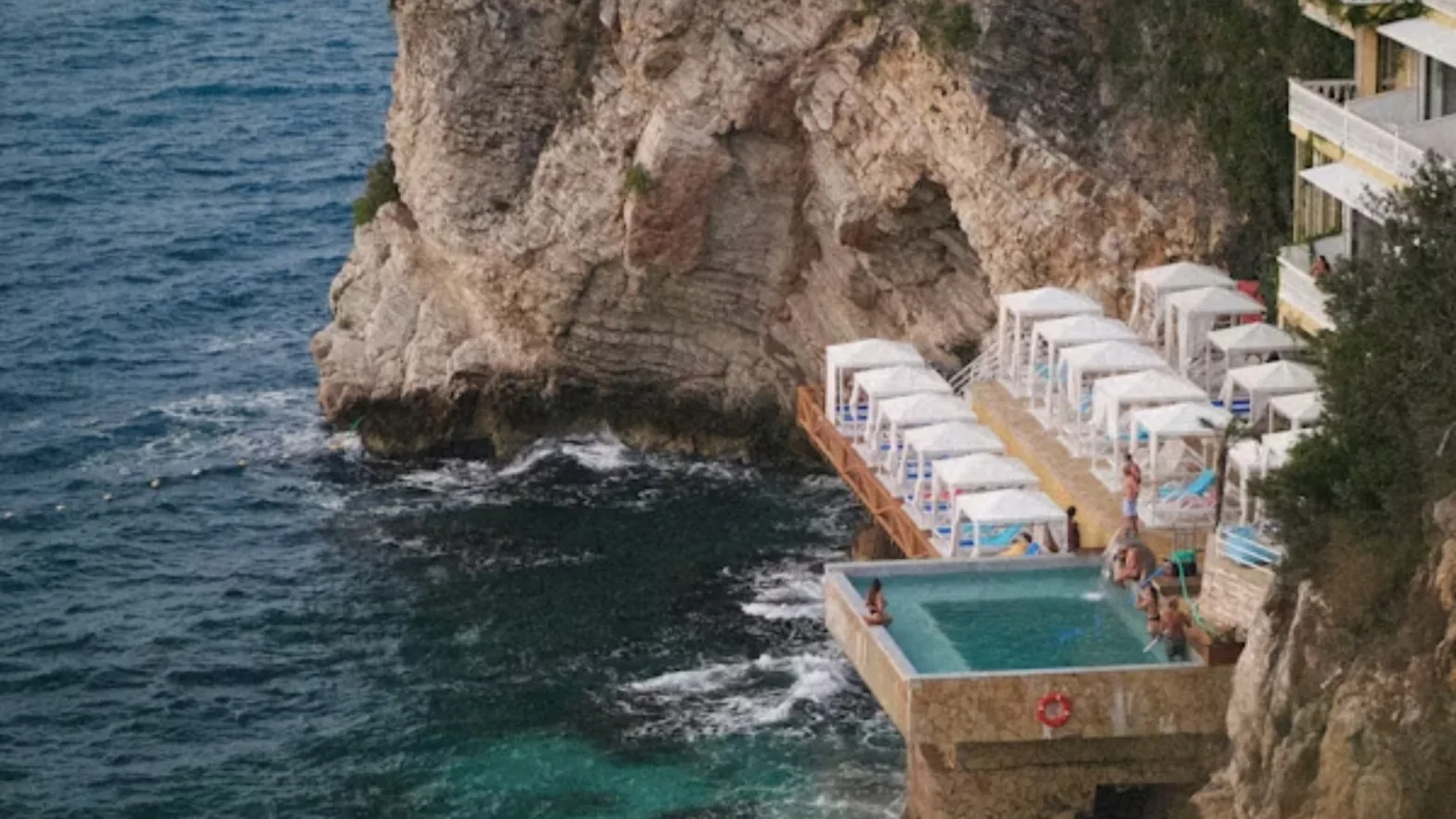 Liro Hotel & Beach Vlore Albanian Riviera - suneasy.app.jpg.jpg