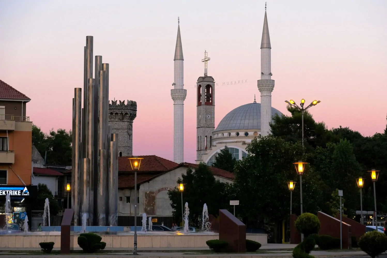 fajar-al-hadi-xS19wTVeGRo-unsplash (1) (1) (1) (1).jpg