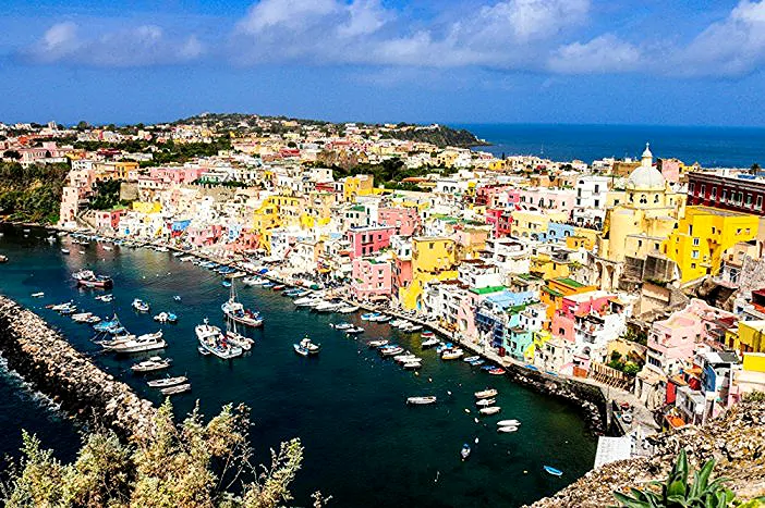vincenzo-de-simone-2ZCPOtVGwyY-unsplash (1) (1) (1) (1) (1) (1).jpg