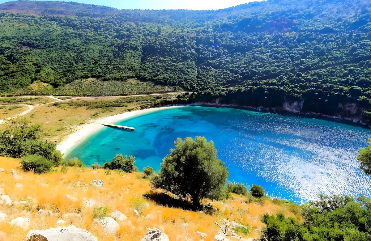 Can You Stay Near Kakome Bay?, Albania