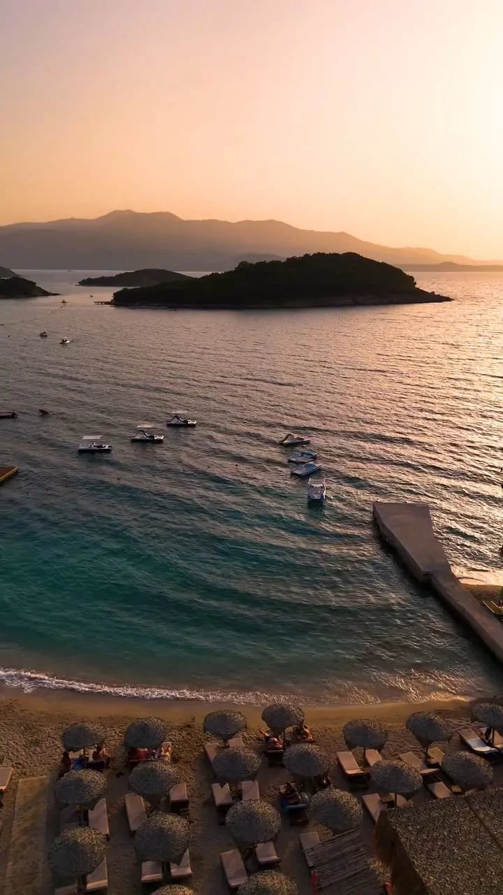 Ostro Beach Bar